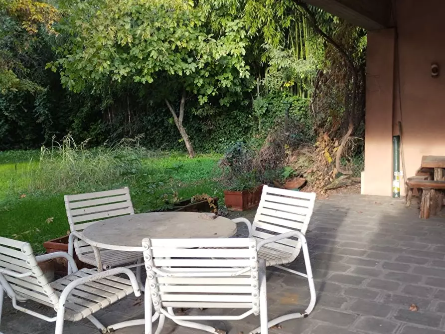 Immagine 4 di Villa in vendita  a Mantova