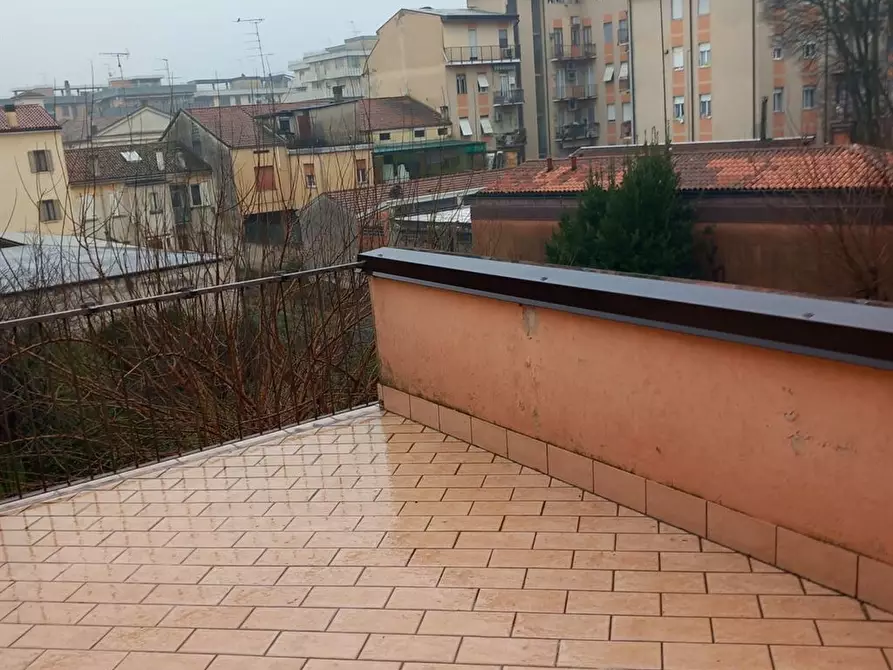 Immagine 1 di Casa indipendente in vendita  a Mantova