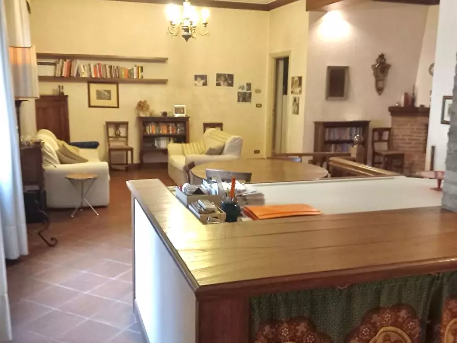 Immagine 1 di Casa indipendente in vendita  a Mantova