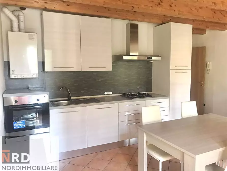 Immagine 9 di Palazzo in vendita  a Borgo Virgilio