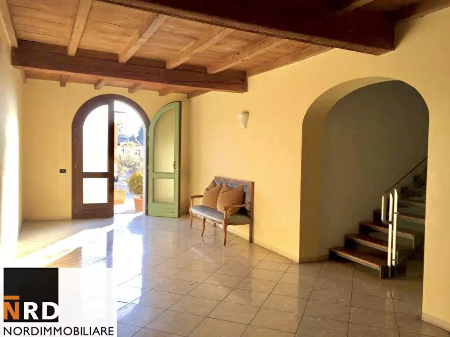 Immagine 5 di Palazzo in vendita  a Borgo Virgilio