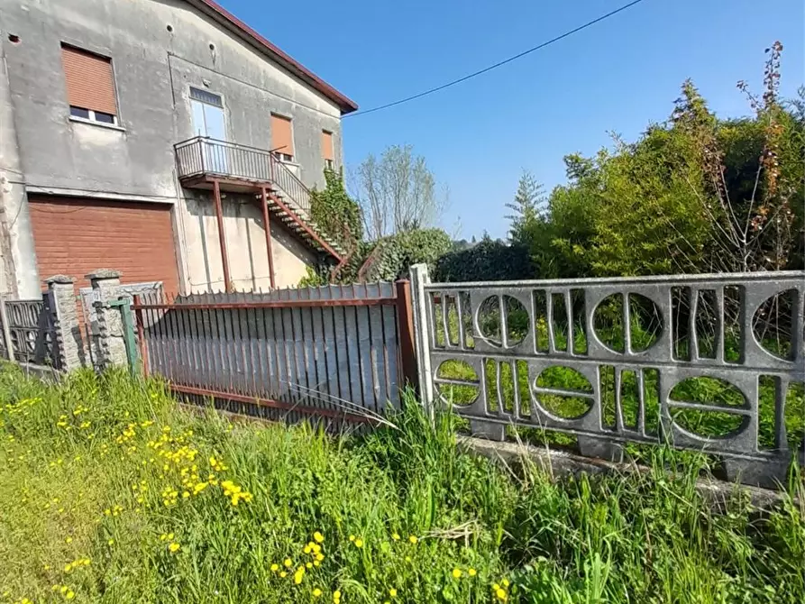 Immagine 7 di Casa indipendente in vendita  in Strada Francesca Est 43 a Rodigo