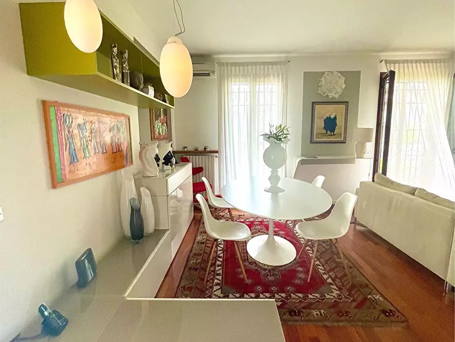 Immagine 1 di Casa bifamiliare in vendita  in Ungaretti a Borgo Virgilio