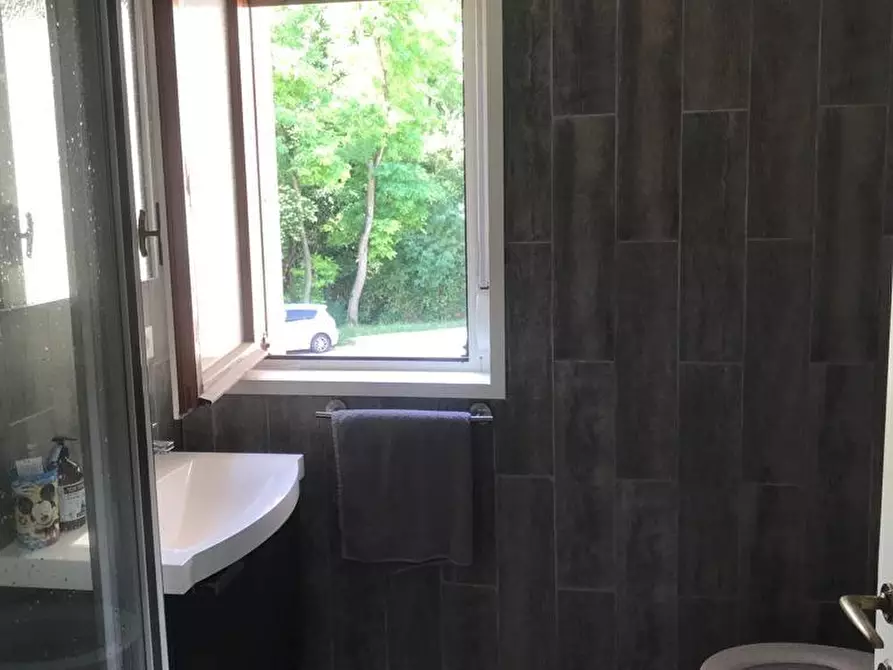 Immagine 2 di Appartamento in vendita  in Strada Lunetta 3 a Mantova