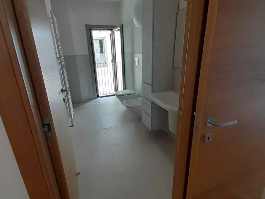 Immagine 3 di Appartamento in vendita  in Accademia a Mantova