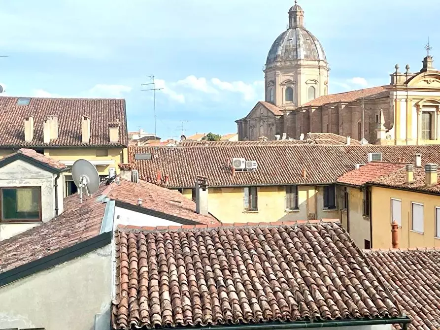 Immagine 6 di Appartamento in vendita  in Via De Canal a Mantova