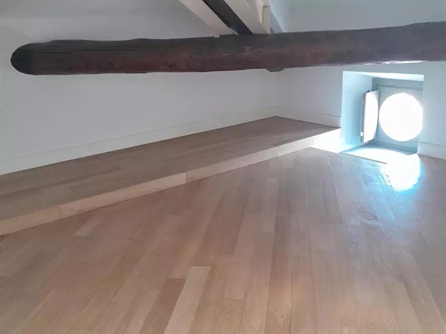 Immagine 1 di Appartamento in affitto  a Mantova