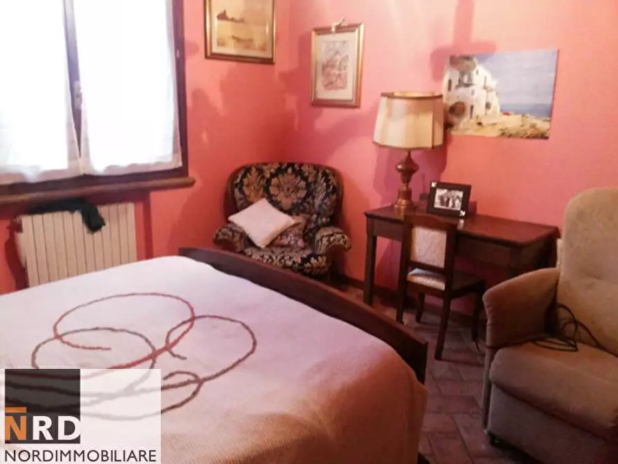 Immagine 6 di Villa in vendita  a Mantova