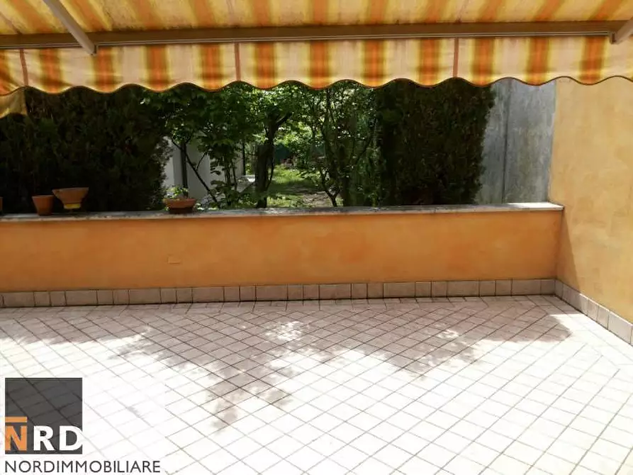 Immagine 9 di Villa in vendita  a Mantova