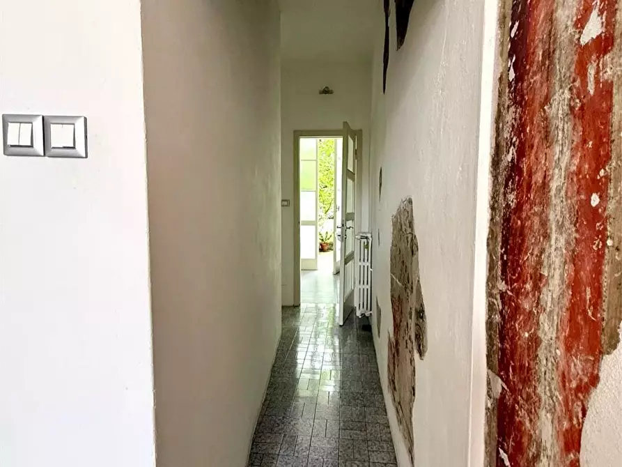 Immagine 2 di Appartamento in affitto  a Mantova