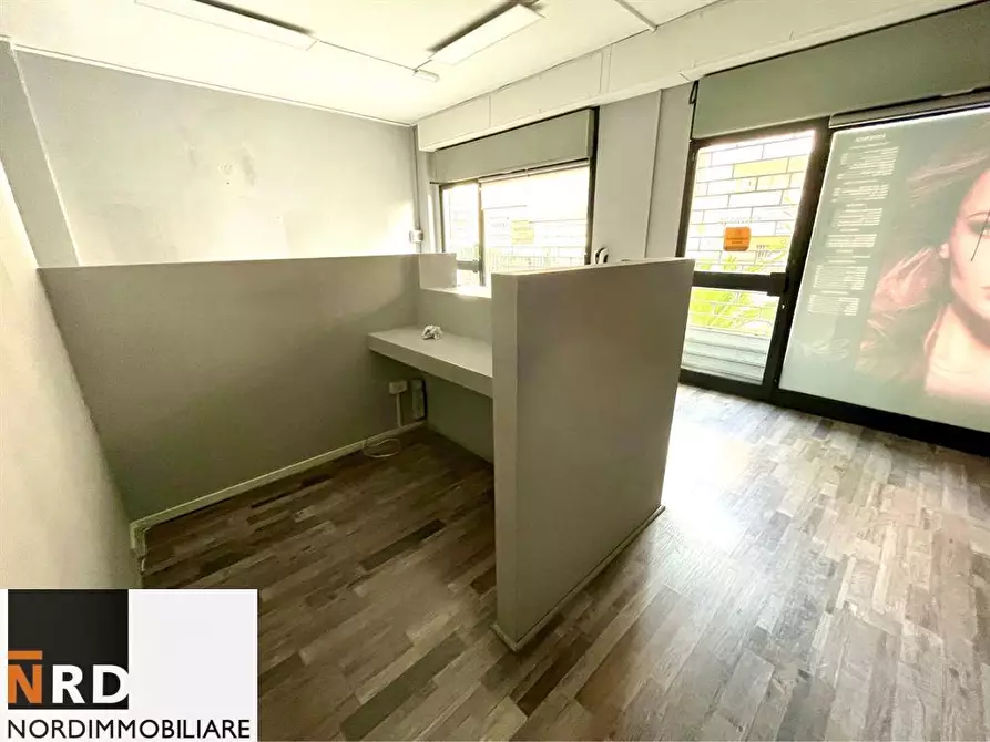 Immagine 5 di Negozio in vendita  in Felice Campi 9 a Mantova