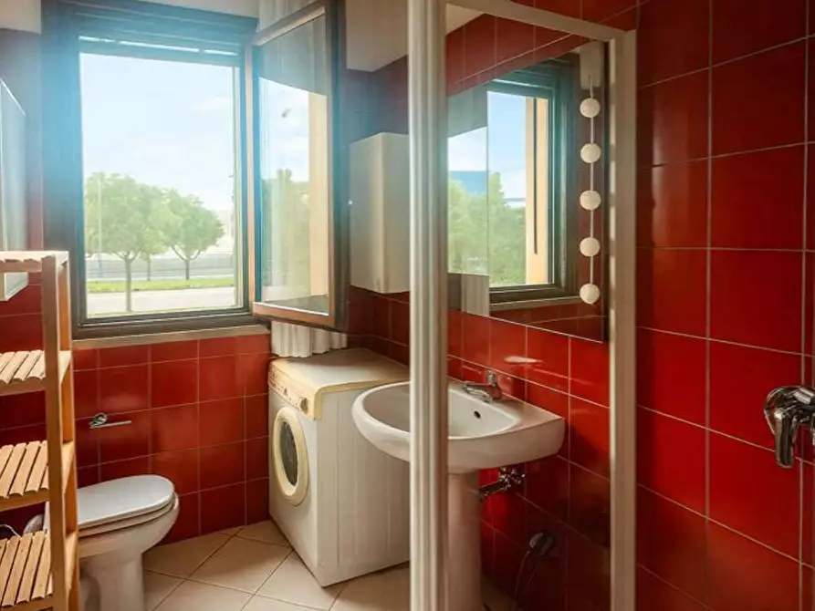 Immagine 4 di Appartamento in vendita  a Mantova