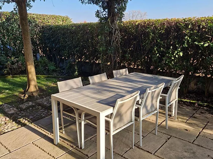 Immagine 2 di Casa bifamiliare in vendita  in Nenni a Borgo Virgilio