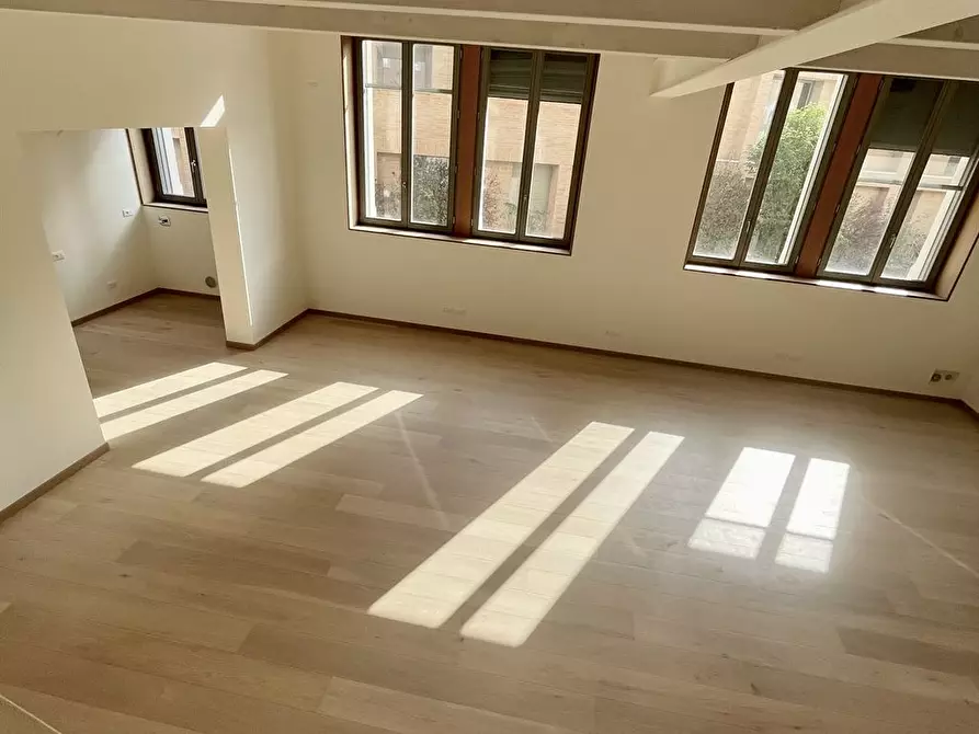 Immagine 4 di Appartamento in vendita  a Mantova