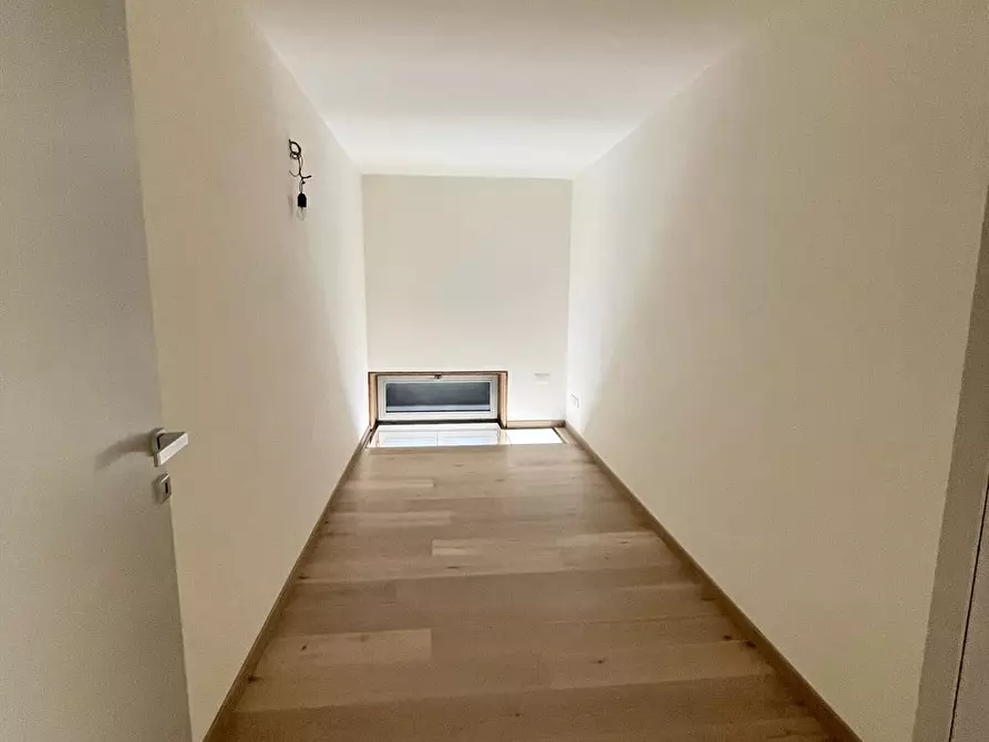 Immagine 9 di Appartamento in vendita  a Mantova