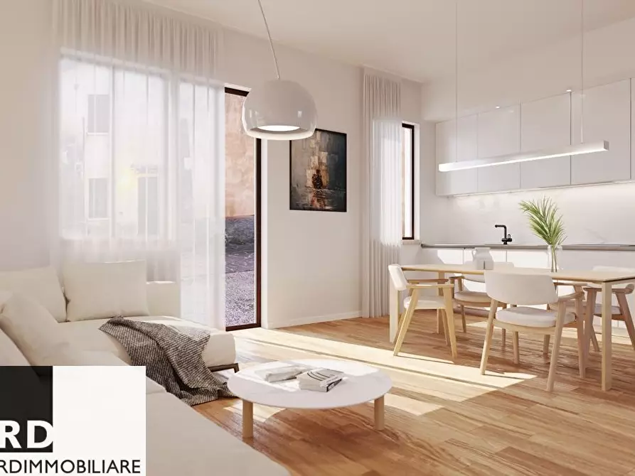 Immagine 3 di Appartamento in vendita  in Via Agucchie a Mantova