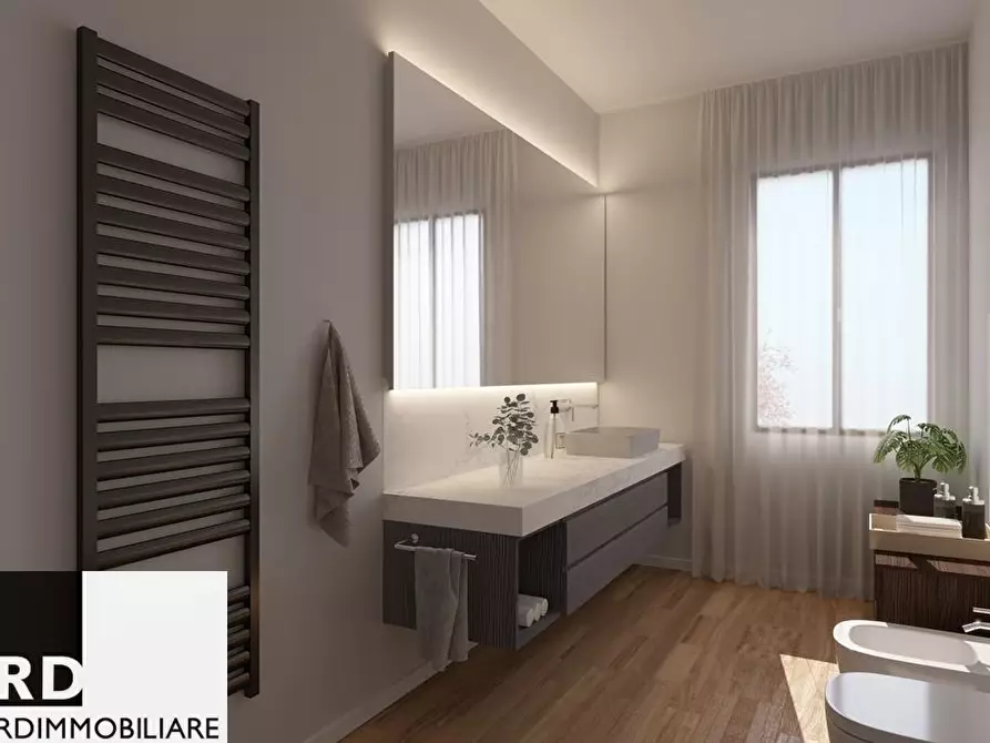 Immagine 9 di Appartamento in vendita  in Via Agucchie a Mantova