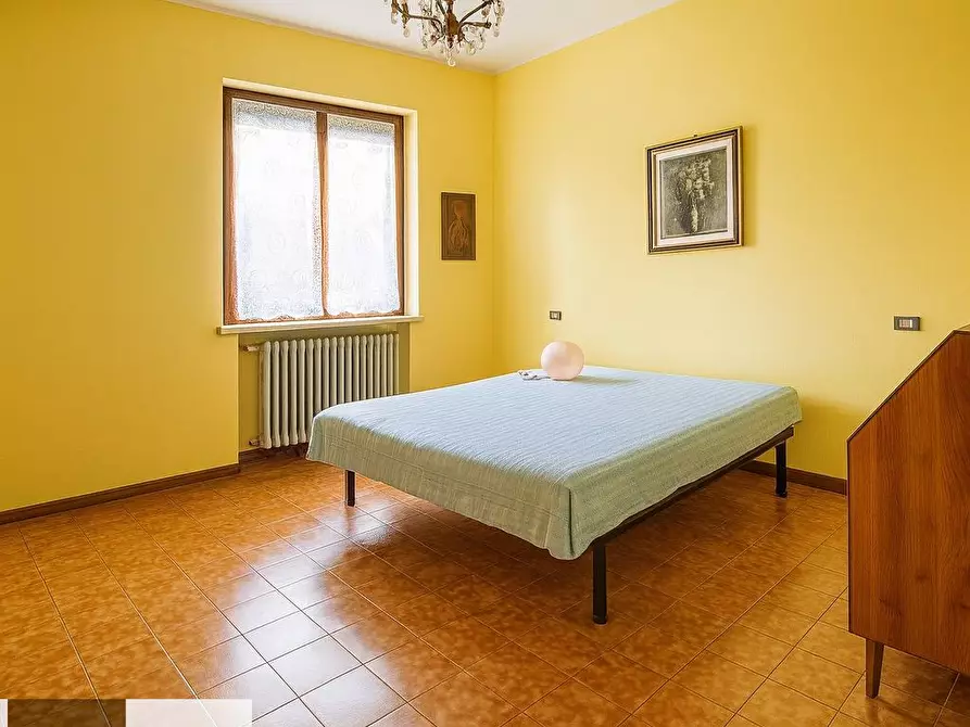 Immagine 9 di Casa indipendente in vendita  in via Lago a Curtatone