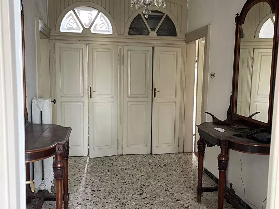 Immagine 3 di Villa in vendita  a Quistello