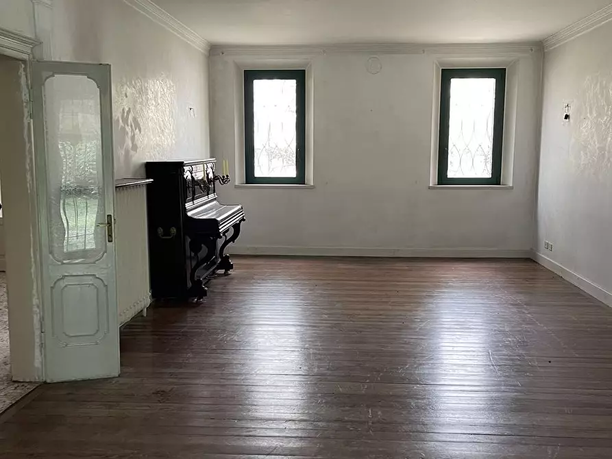 Immagine 6 di Villa in vendita  a Quistello