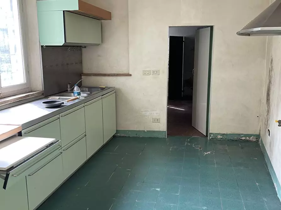 Immagine 9 di Villa in vendita  a Quistello