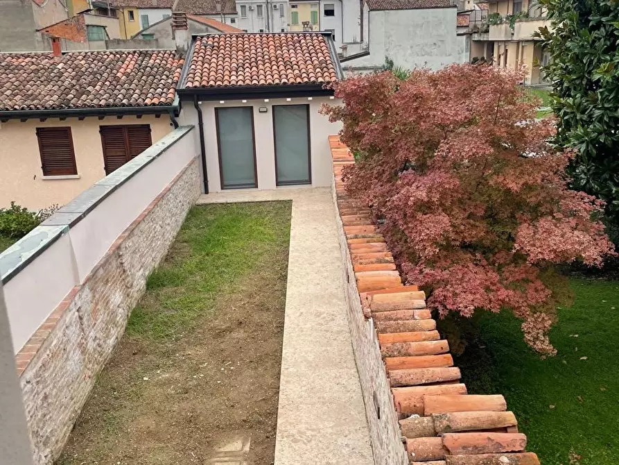 Immagine 5 di Casa indipendente in vendita  in Via Da Feltre a Mantova