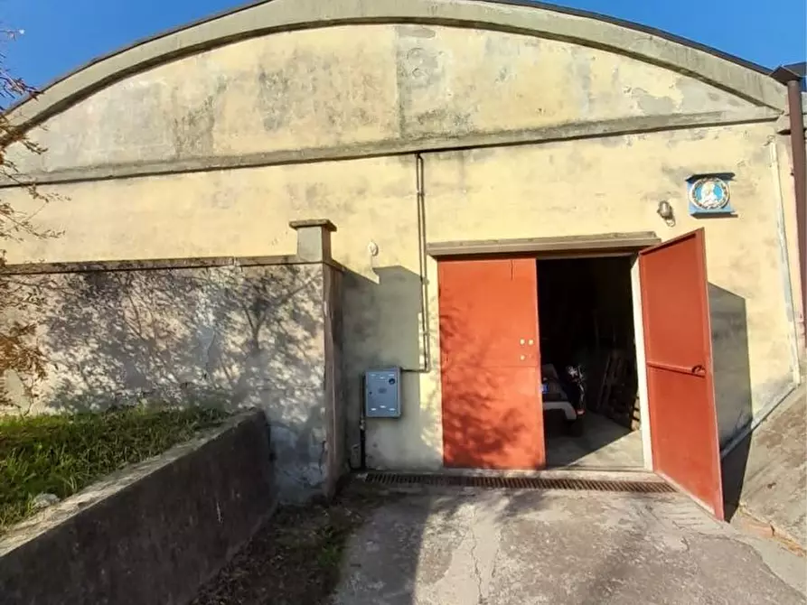 Immagine 2 di Capannone industriale in vendita  in via Santa Marta a Mantova