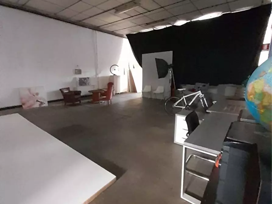 Immagine 5 di Capannone industriale in vendita  in via Santa Marta a Mantova