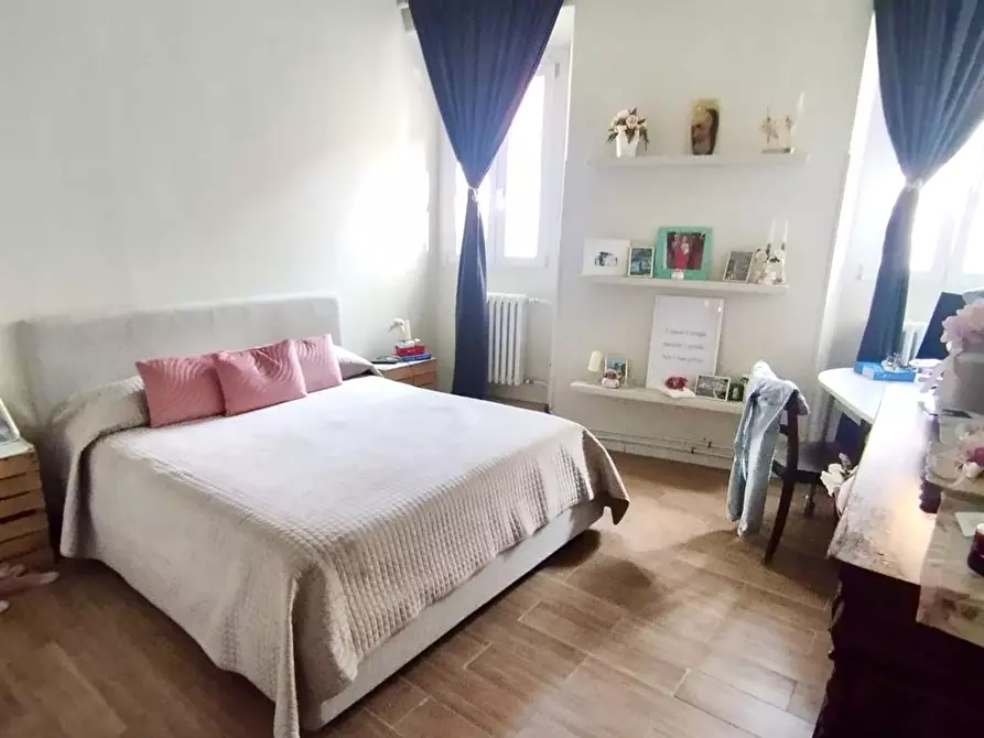 Immagine 3 di Appartamento in vendita  in VIA BENZONI a Mantova