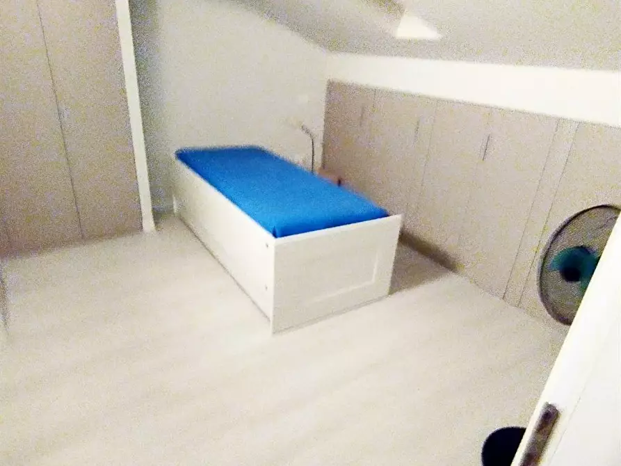 Immagine 1 di Appartamento in affitto  a Mantova