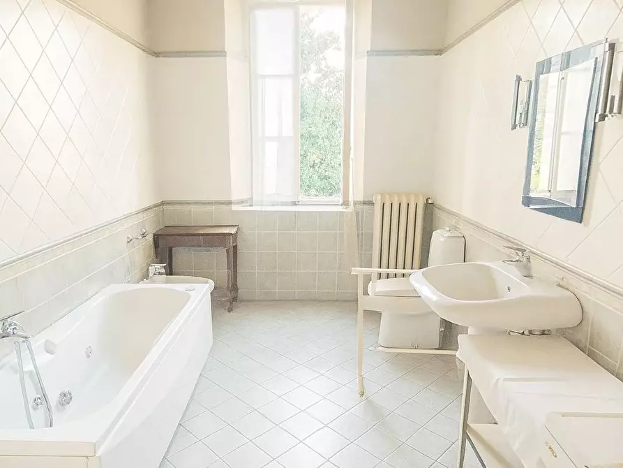 Immagine 8 di Villa in vendita  in Ferrari a Marmirolo