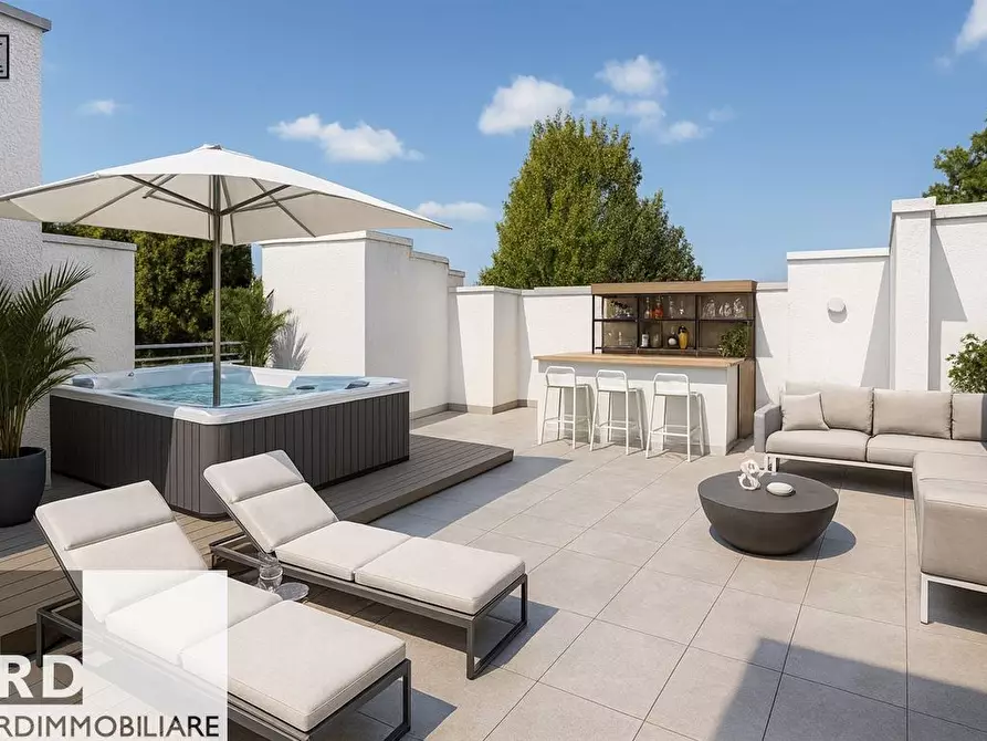 Immagine 8 di Villa in vendita  a Mantova