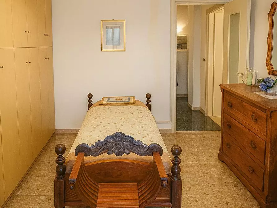 Immagine 6 di Appartamento in vendita  a Mantova