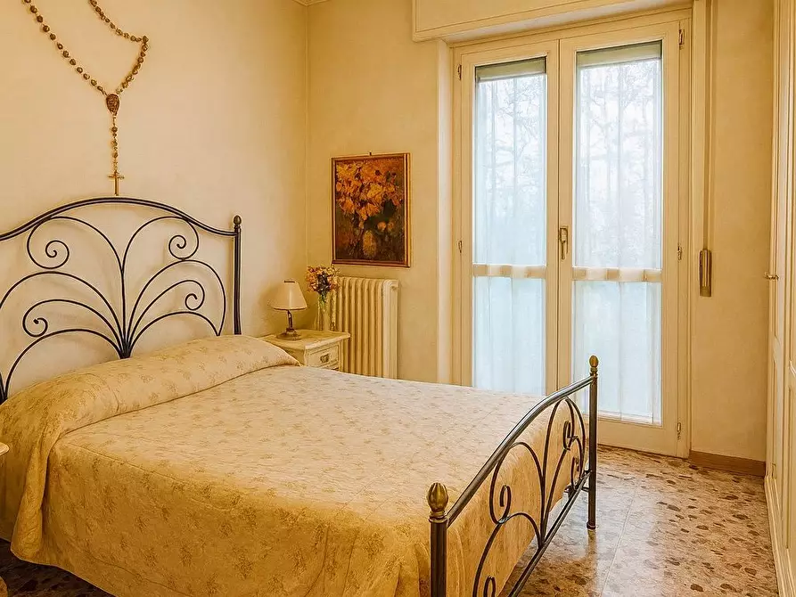 Immagine 2 di Appartamento in vendita  a Mantova