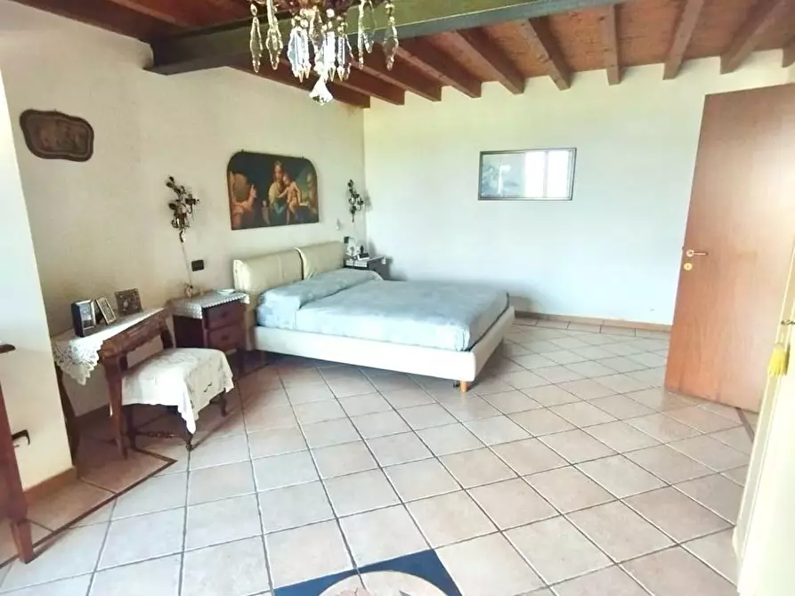 Immagine 3 di Villa in vendita  a Borgo Virgilio