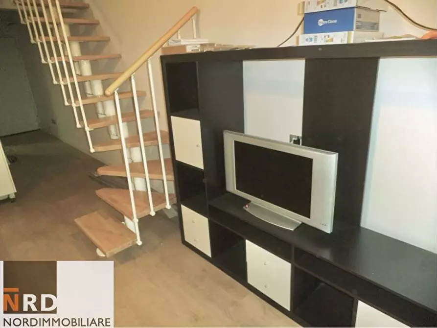 Immagine 5 di Appartamento in vendita  in via Corridoni a Mantova