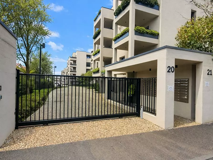 Immagine 2 di Appartamento in vendita  a Mantova