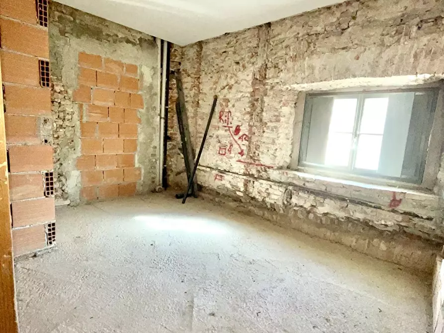 Immagine 8 di Appartamento in vendita  in Chiassi a Mantova