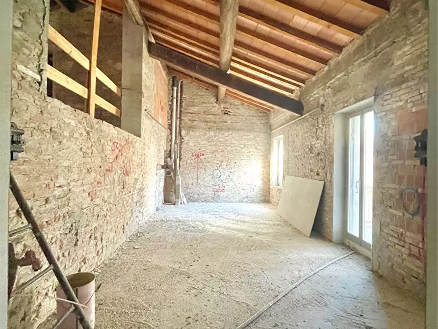 Immagine 2 di Appartamento in vendita  in Chiassi a Mantova