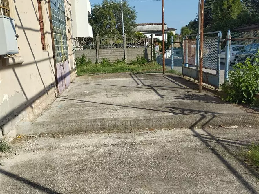 Immagine 3 di Capannone industriale in vendita  a Mantova