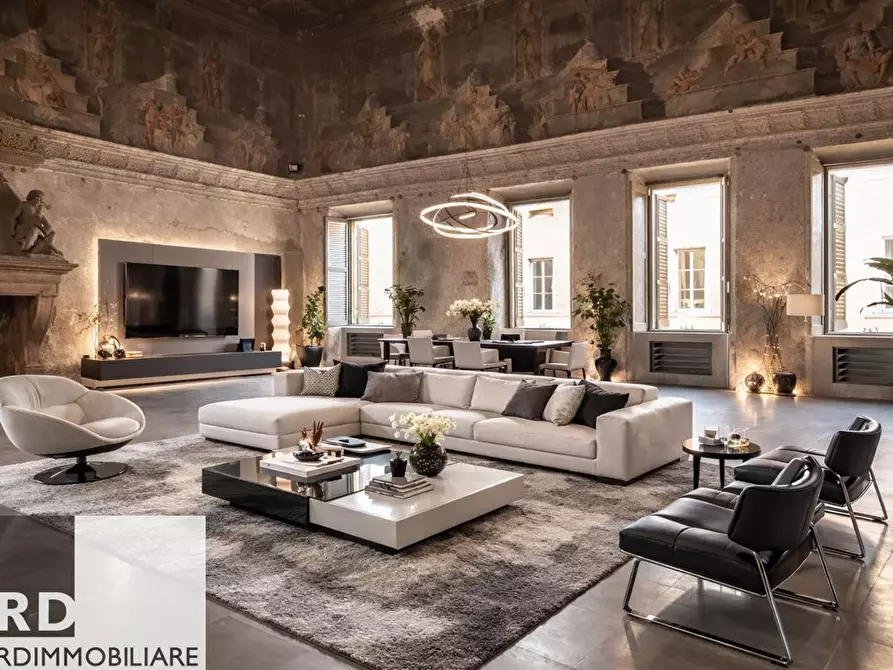 Immagine 2 di Appartamento in vendita  a Mantova