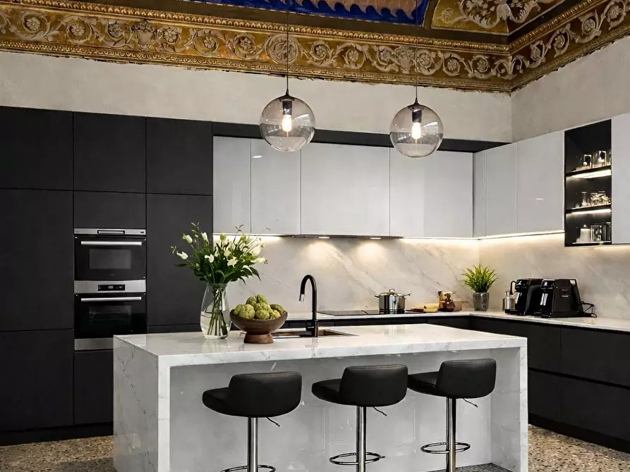 Immagine 5 di Appartamento in vendita  a Mantova