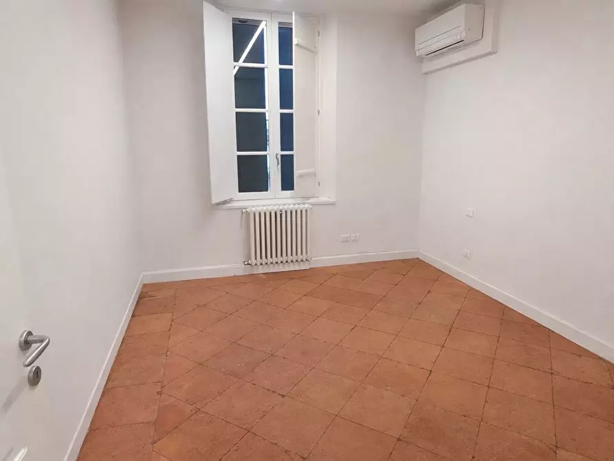 Immagine 2 di Appartamento in affitto  a Mantova