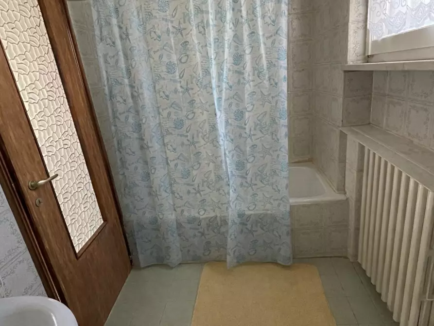 Immagine 2 di Appartamento in vendita  in VIA mori 22 a Mantova