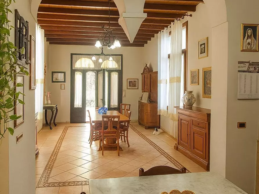 Immagine 9 di Villa in vendita  a Borgo Virgilio