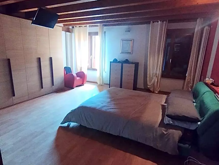 Immagine 3 di Villa in vendita  a Borgo Virgilio