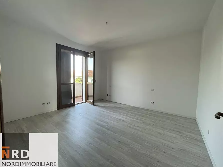 Immagine 4 di Villetta a schiera in vendita  in Olanda a Curtatone