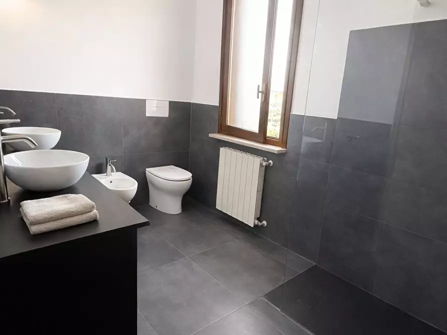 Immagine 6 di Villetta a schiera in vendita  in Olanda a Curtatone