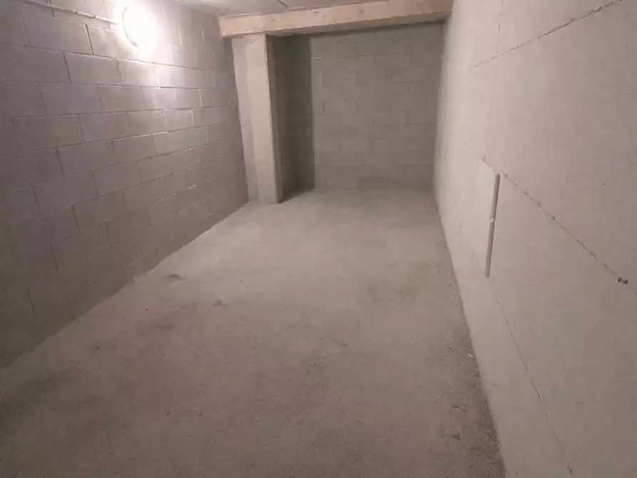 Immagine 3 di Appartamento in vendita  a Mantova