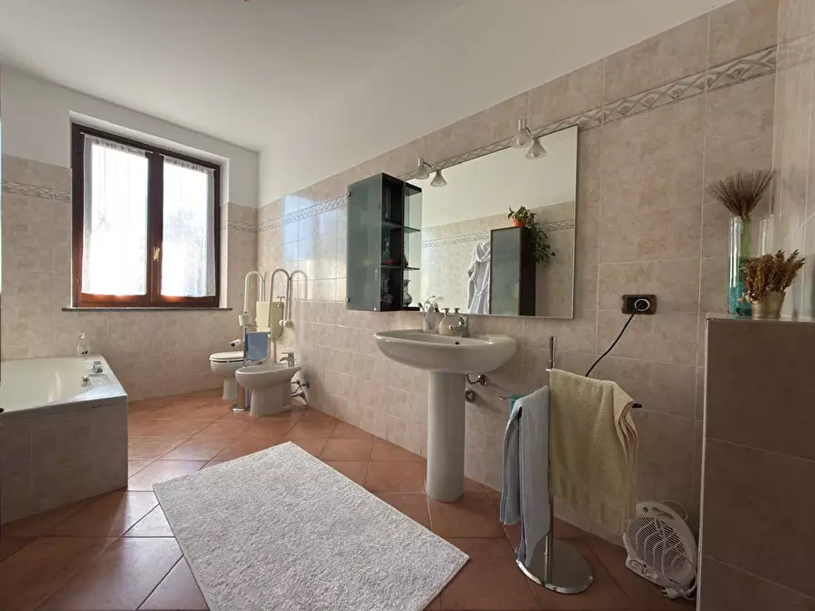 Immagine 3 di Villa in vendita  in vicinale dei regondi 19 a Casorezzo